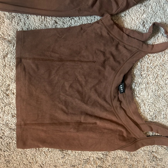 2 piece set. - Picture 7 of 8